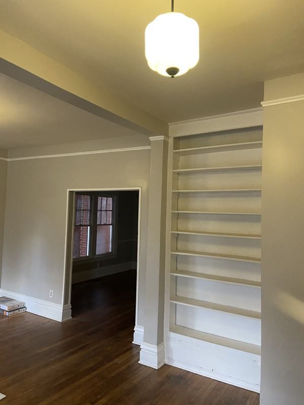 1129 9th St - Photo 4 of 11