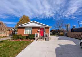 featured image of 5700 Sunnylea Crescent