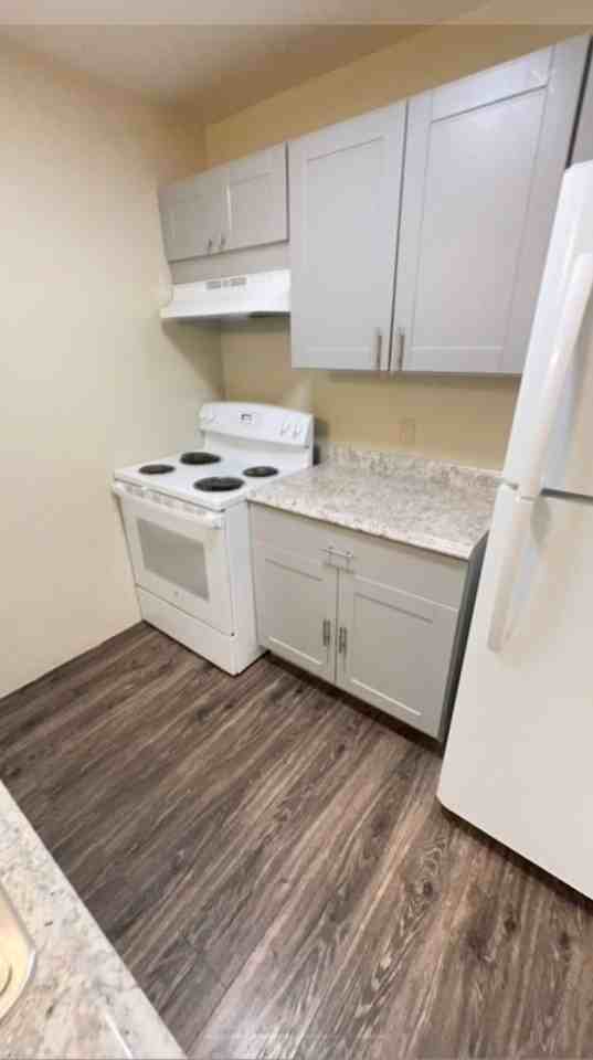 Fairview Apartments - Photo 7 of 15