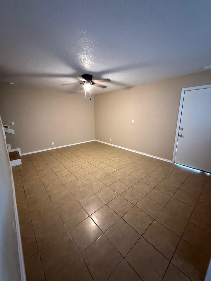 8000 Winsford - Photo 6 of 14