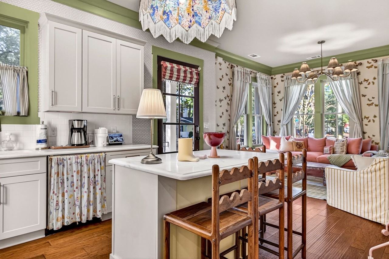 214 W Gwinnett St #NA - Photo 2 of 22