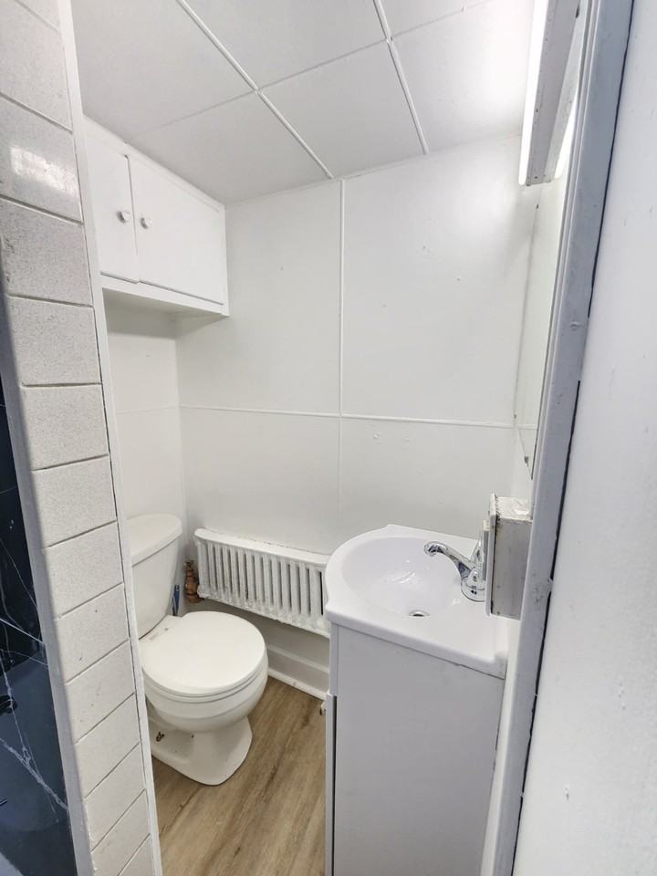 905 Market Street #2 - Photo 3 of 11