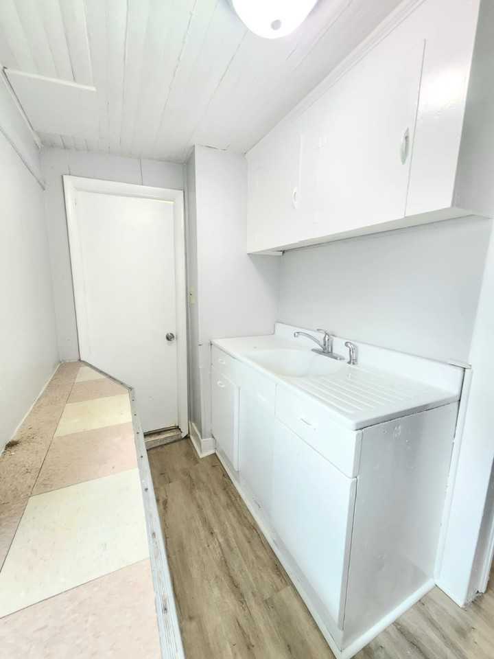 905 Market St #2 - Photo 4 of 11