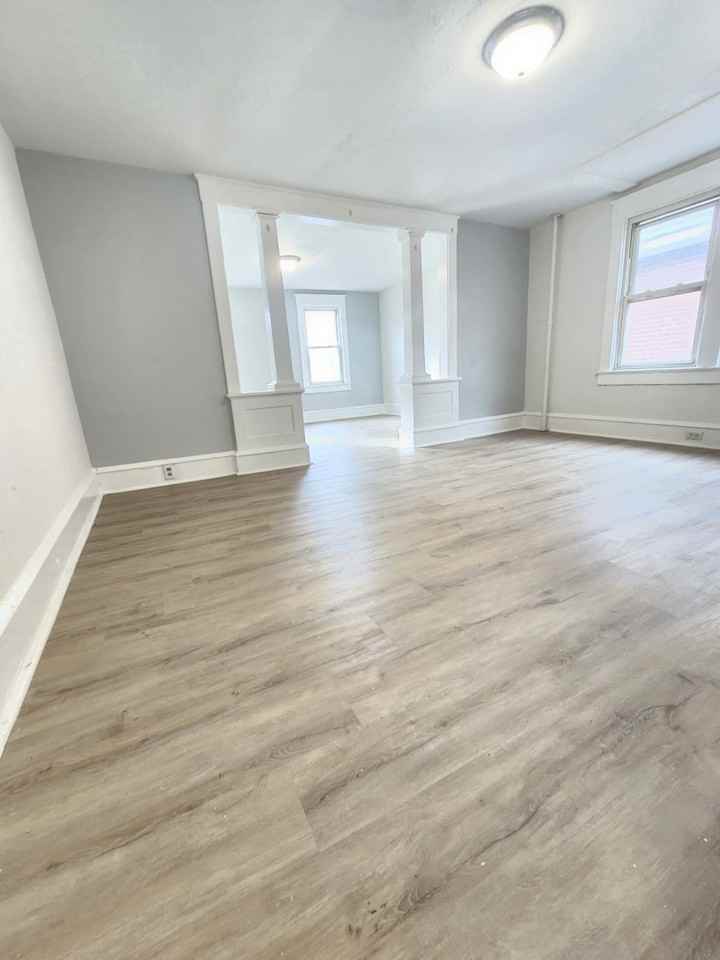 905 Market St #2 - Photo 2 of 11