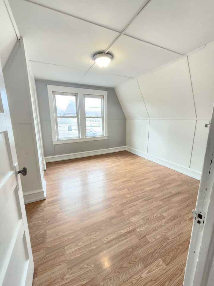 905 Market St #2 - Photo 7 of 11