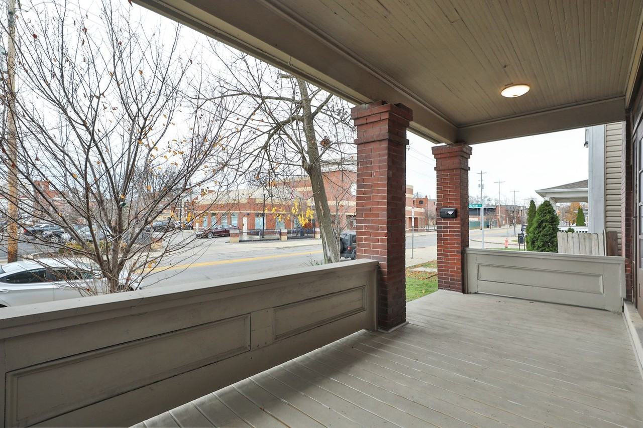 229 East 11th Avenue - Photo 2 of 29