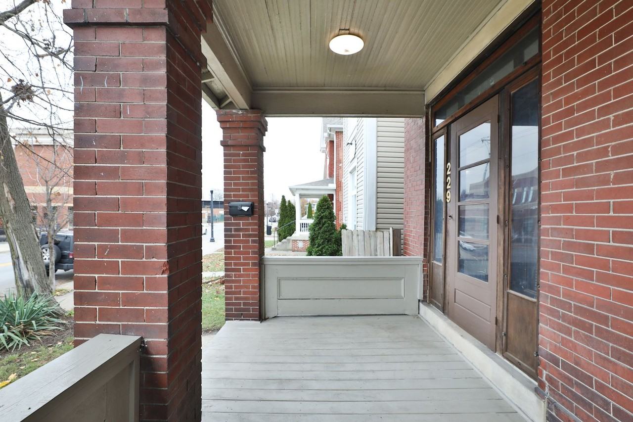 229 East 11th Avenue - Photo 3 of 29