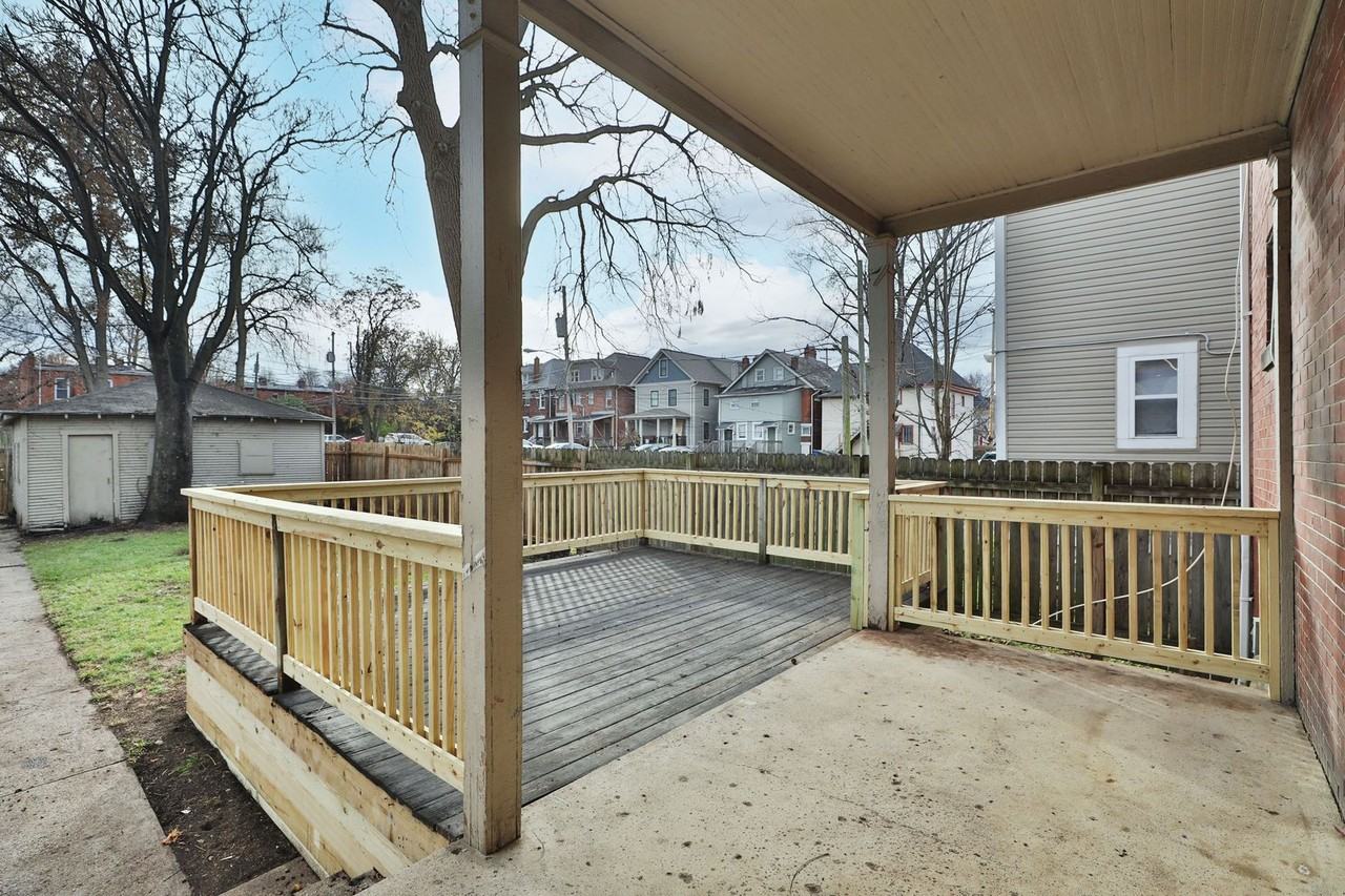 229 East 11th Avenue - Photo 4 of 29