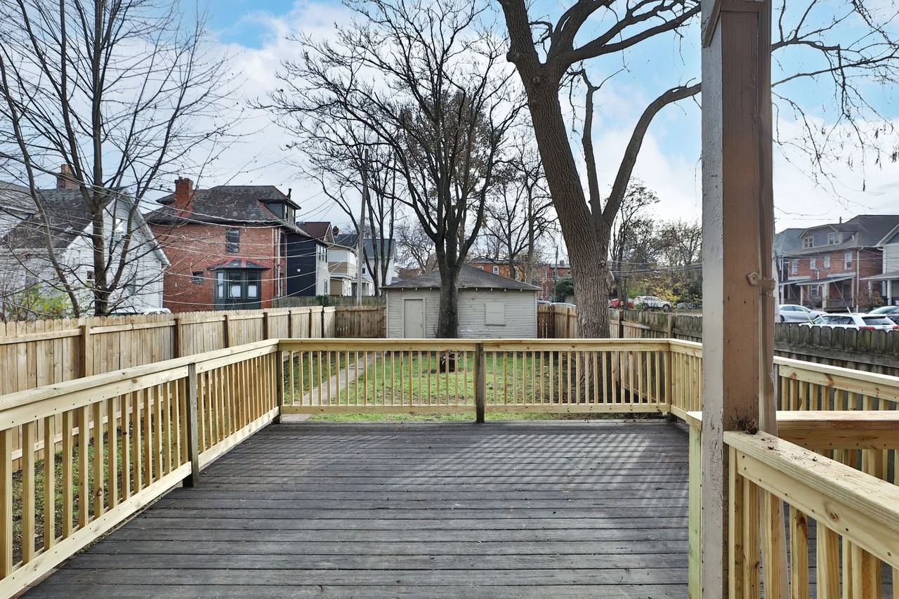 229 East 11th Avenue - Photo 5 of 29