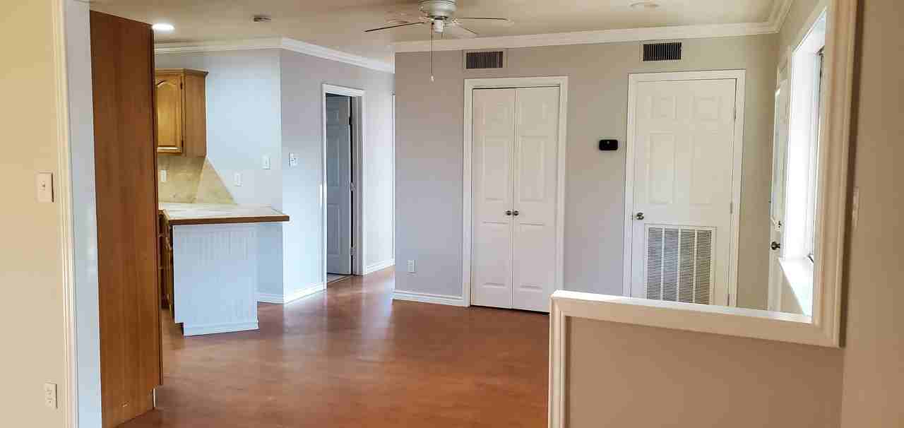 900 Hill Top Dr #NA - Photo 3 of 14