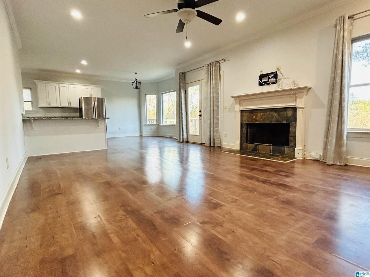 3194 Paradise Acres - Photo 4 of 21