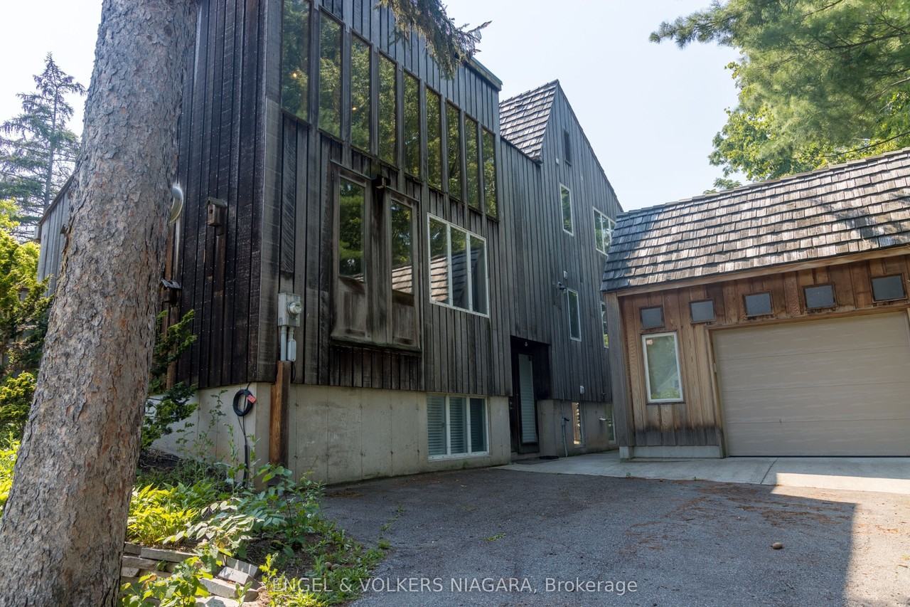 89 Byron St - Photo 2 of 34