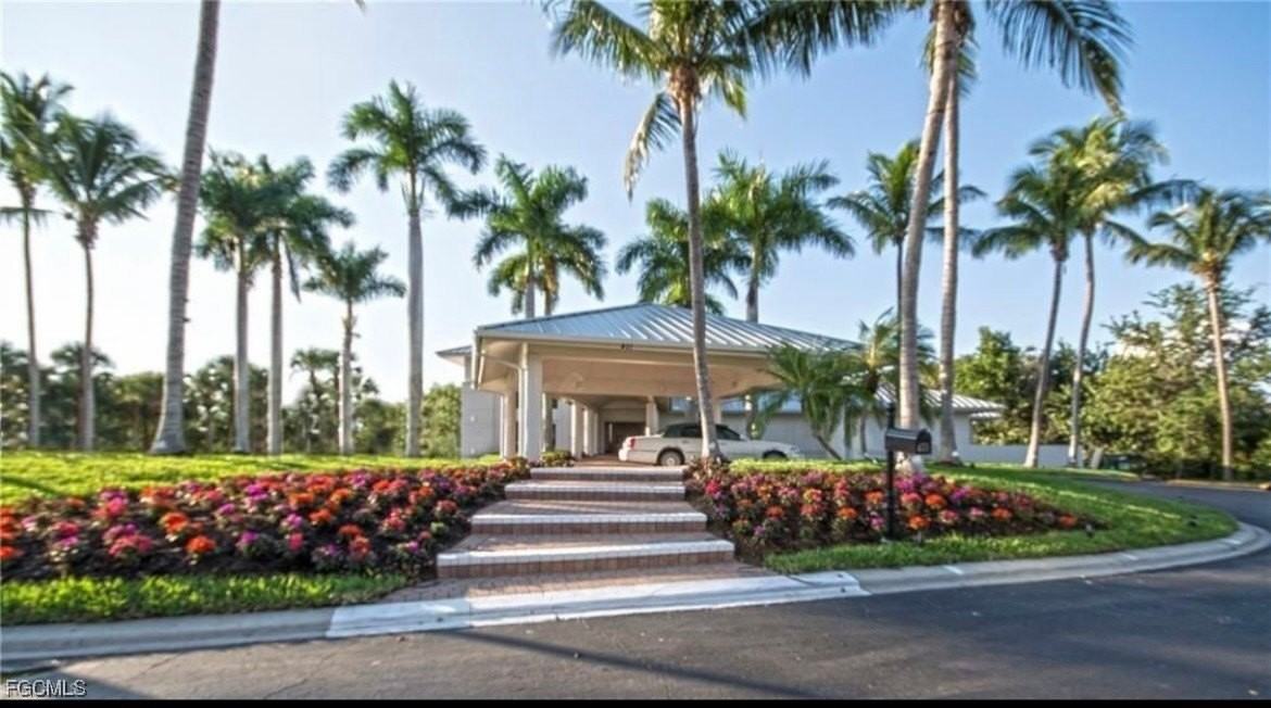 340 Horse Creek Dr Apt 304 #304 - Photo 4 of 18