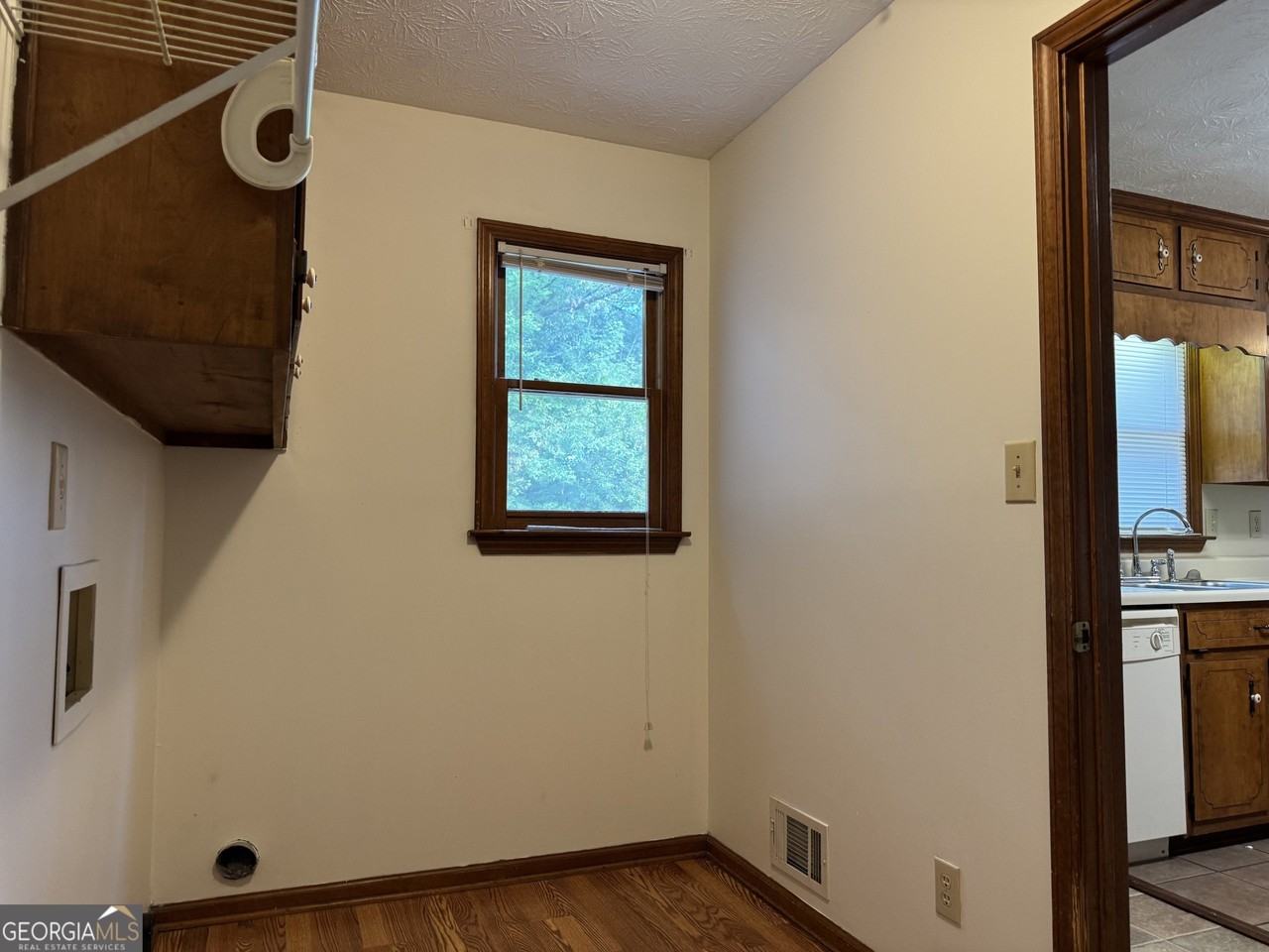 19 Sentry Oak Ct Unit B #B - Photo 3 of 14