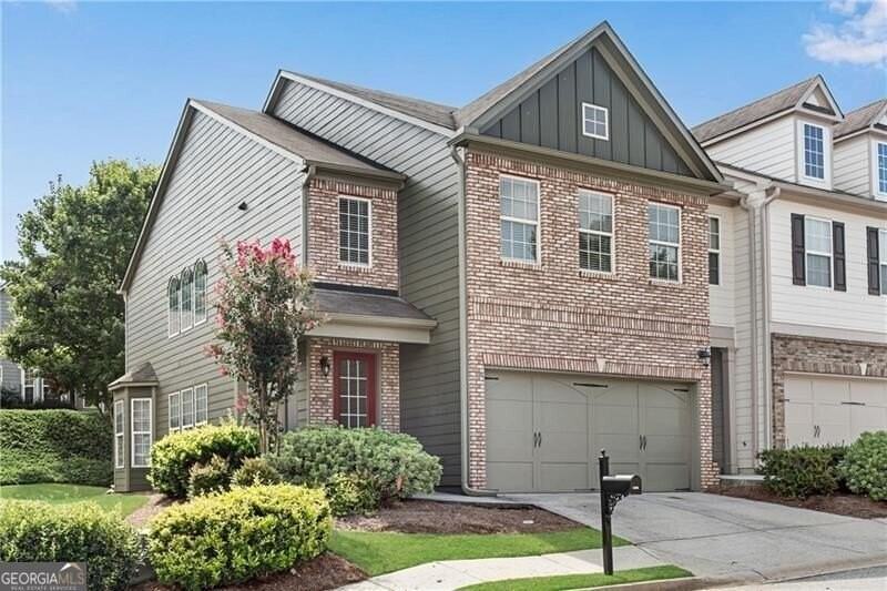 2405 Sardis Chase Ct - Photo 3 of 42