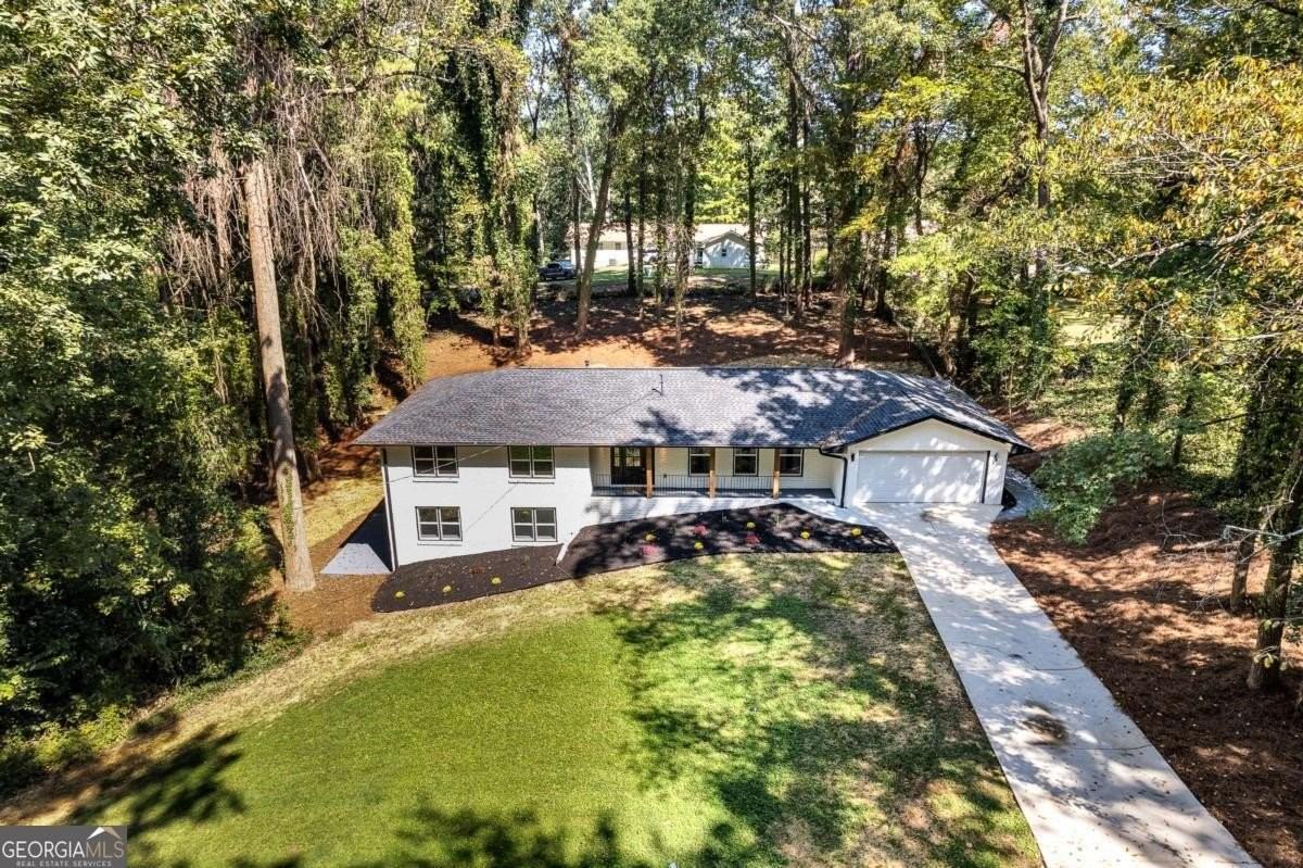 2615 Holly Ln - Photo 2 of 30