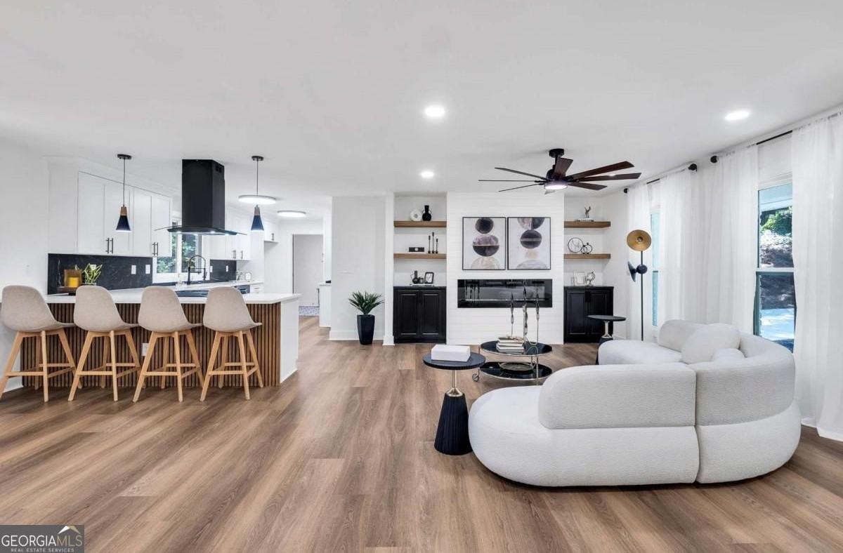 2615 Holly Ln - Photo 4 of 30