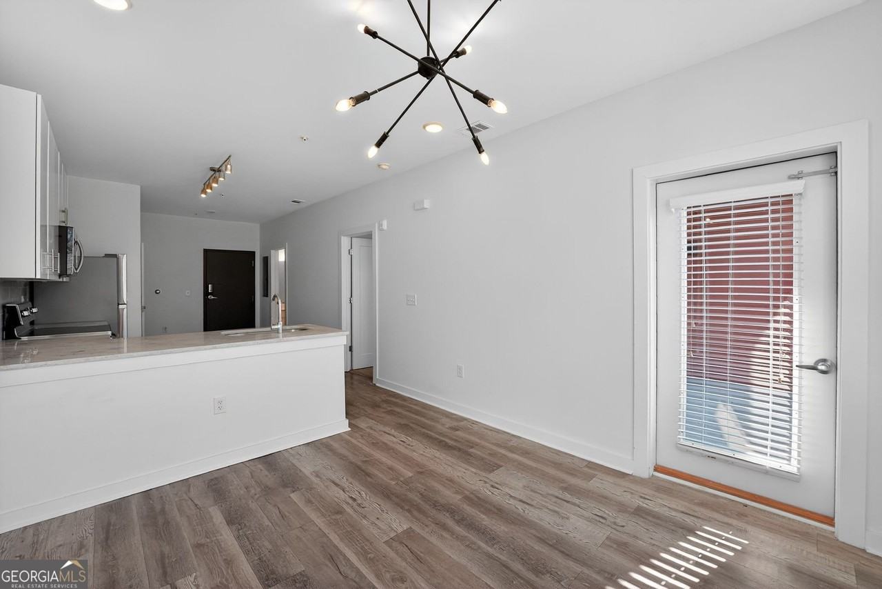 525 Parkway Dr Ne Apt 218 #218 - Photo 6 of 15