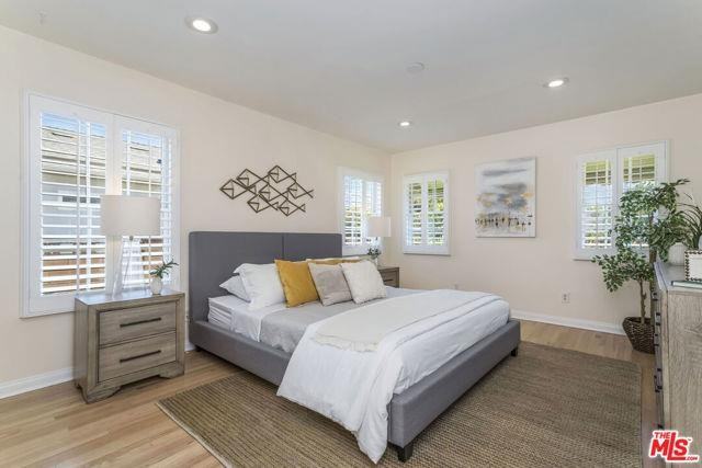 5967 Carpenter Avenue - Photo 3 of 8