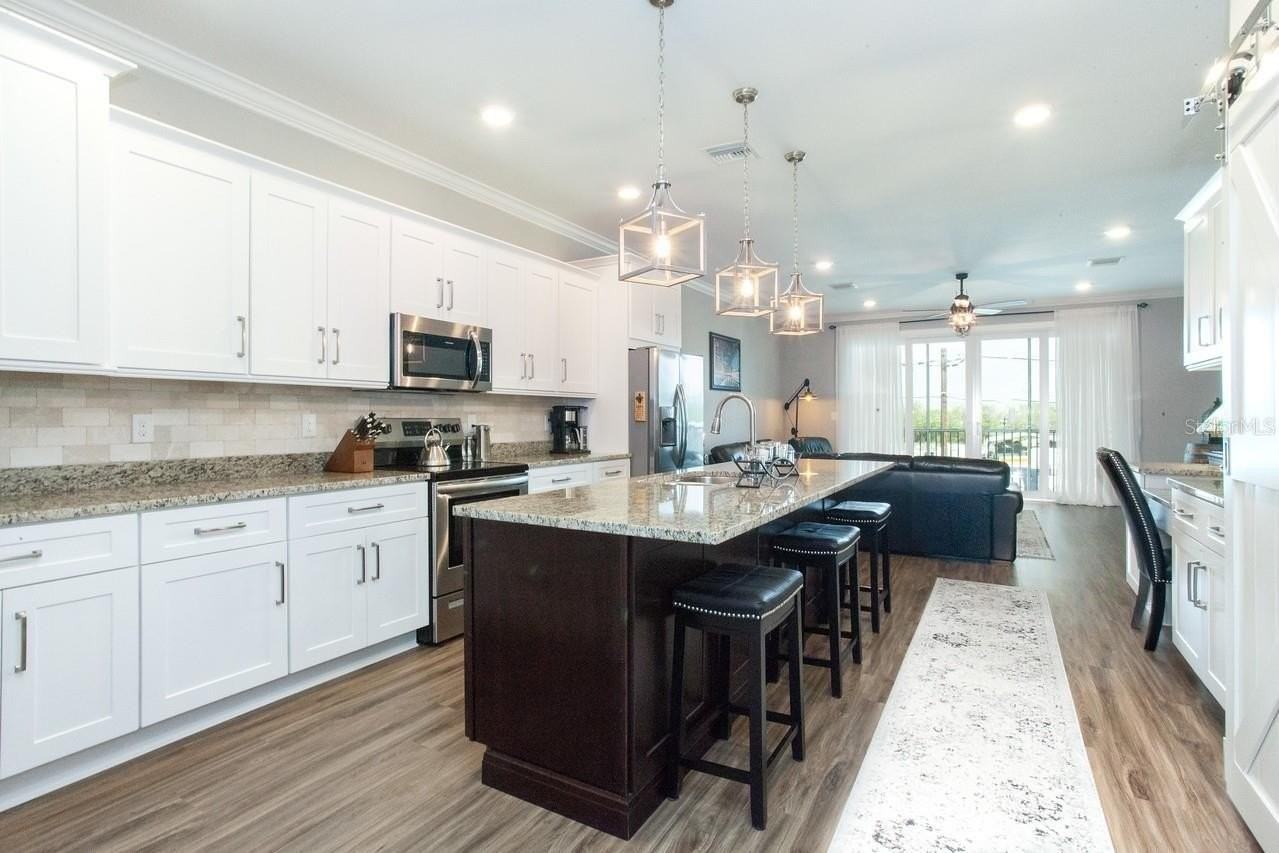 1273 Savona Dr Ne - Photo 7 of 21