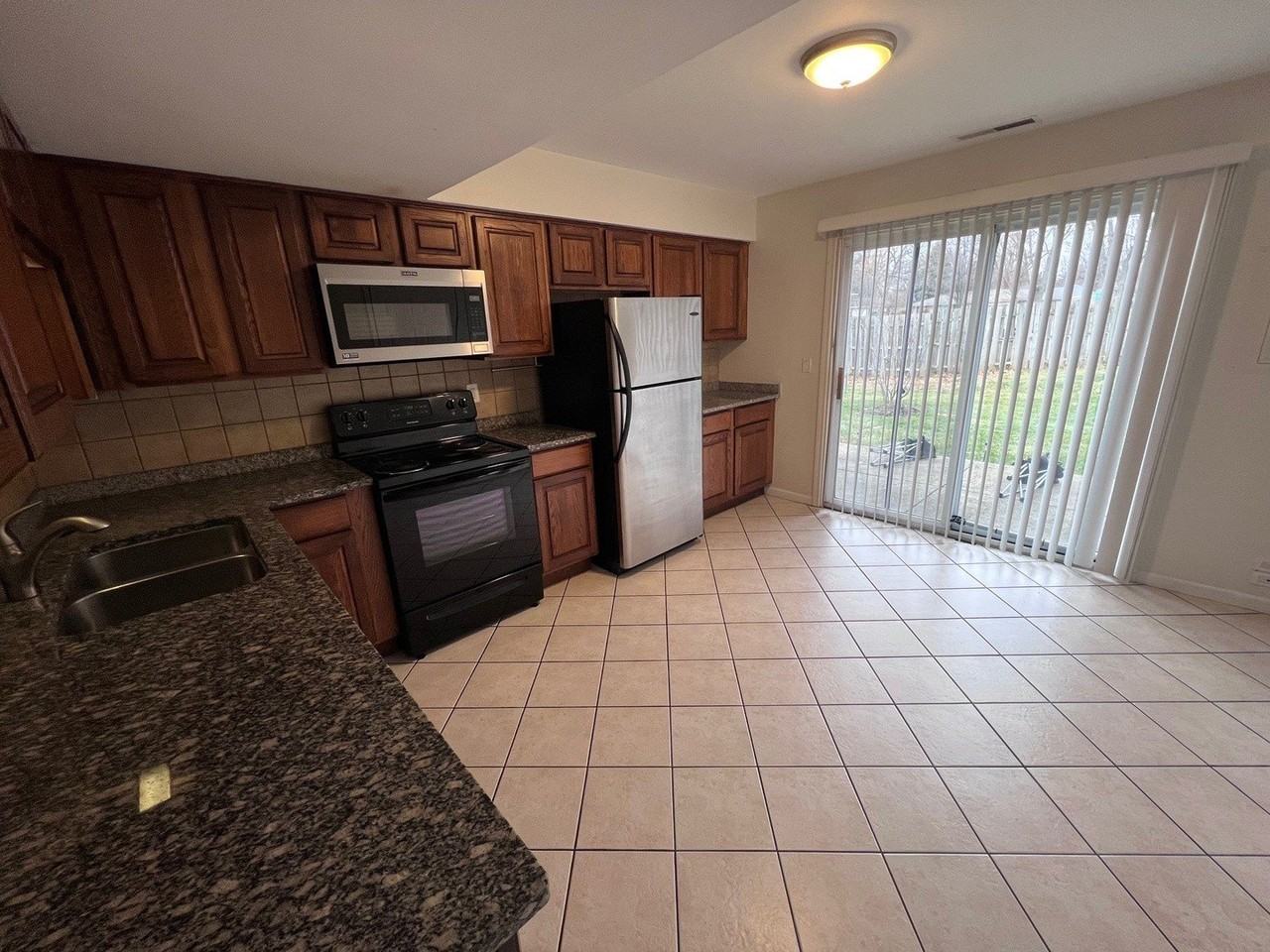 1227 Marywood Avenue - Photo 4 of 19