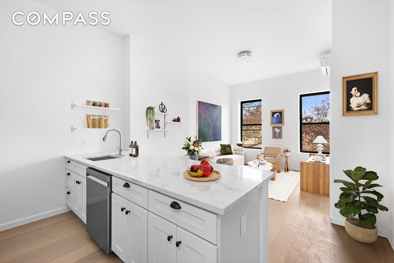 317 Court St #3 - Photo 2 of 14