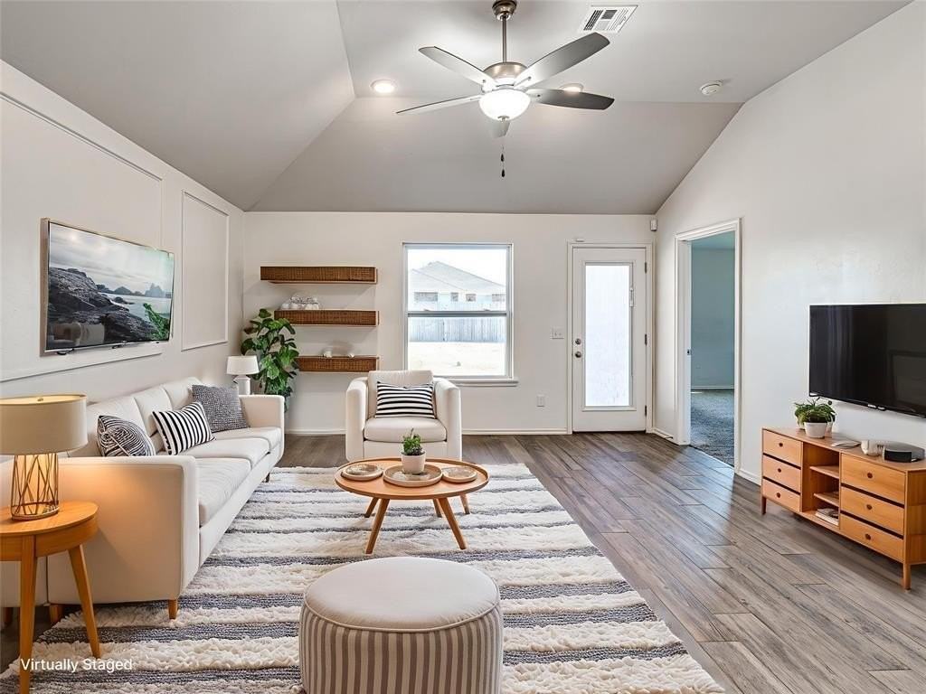 3012 Nw 184th Ter - Photo 6 of 31