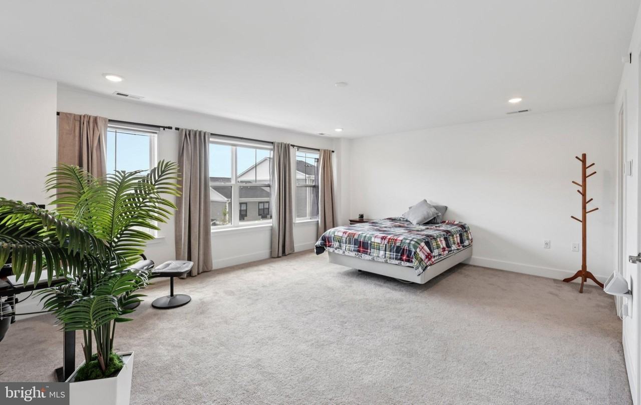 259 Aaron Truehart Way - Photo 5 of 46