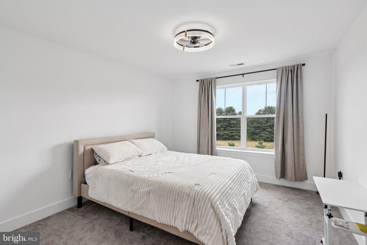 259 Aaron Truehart Way - Photo 7 of 46