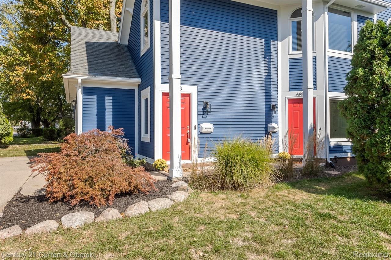 685 Deer Street - Photo 3 of 36