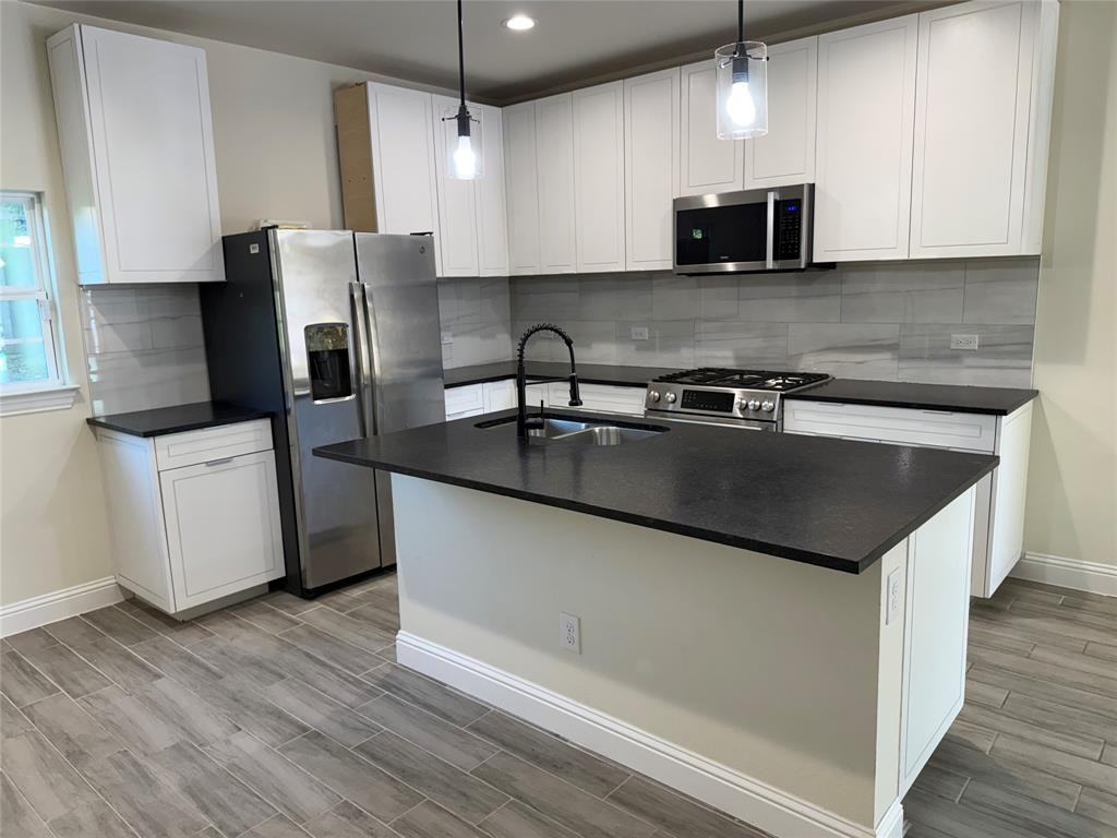 2603 Pine Street - Photo 4 of 15