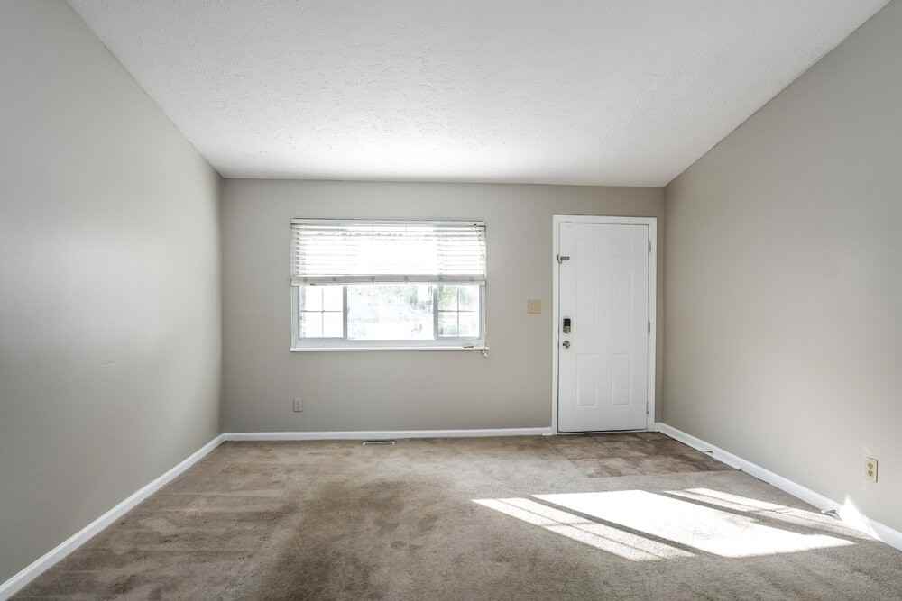 8131 Sheroak Ct - Photo 6 of 18