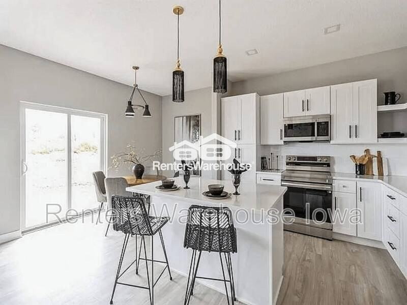 15536 Rocklyn Pl - Photo 2 of 32