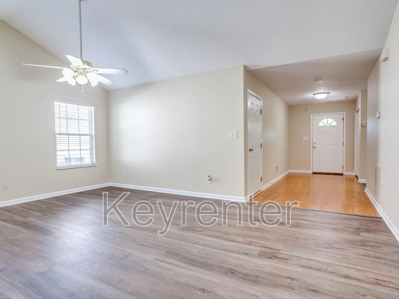 947 Spring Park Rd - Photo 6 of 14