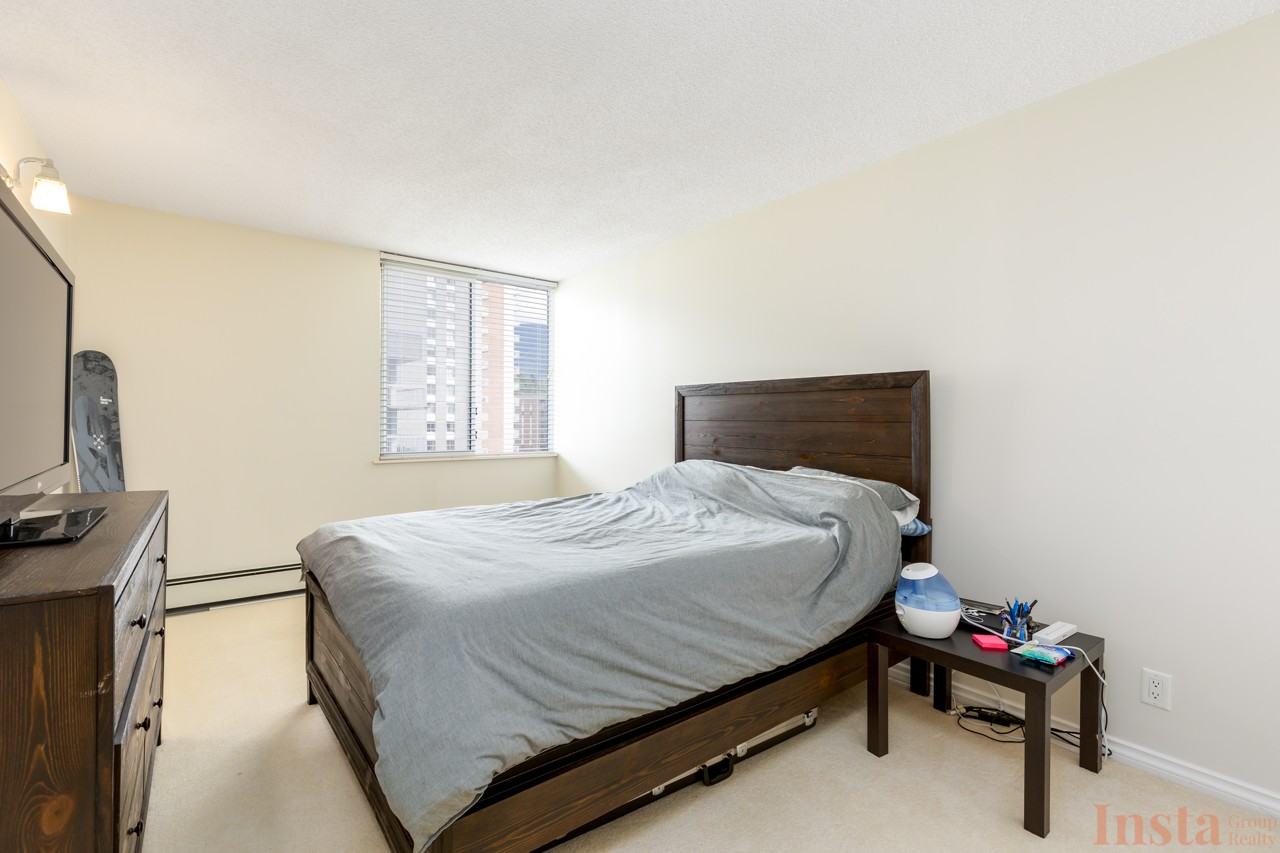 2024 Fullerton Avenue #1307 - Photo 7 of 21