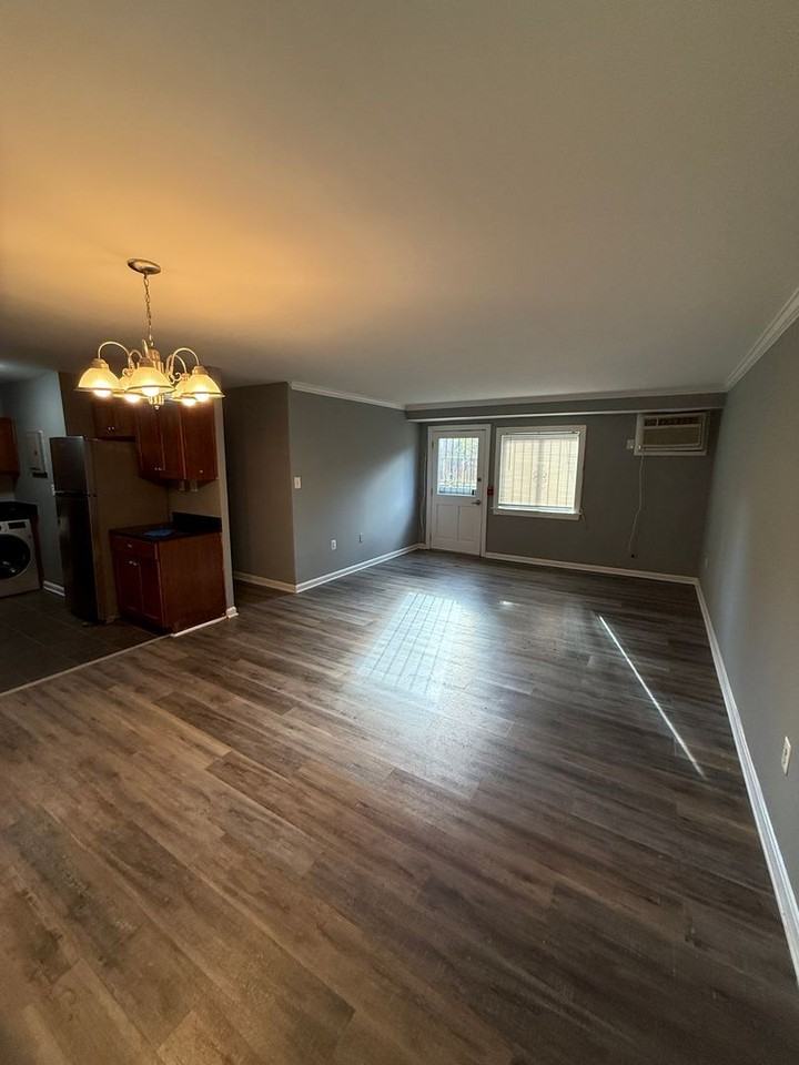 3103 Naylor Road Southeast - Photo 6 of 18