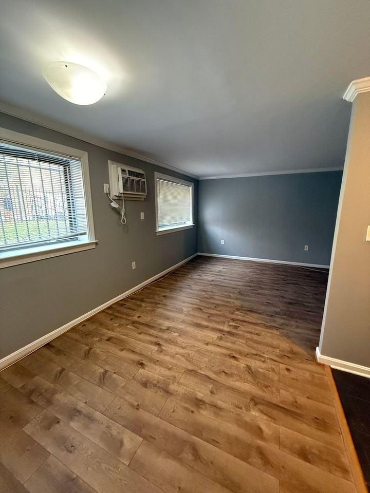 3101 Naylor Road Southeast - Photo 7 of 13