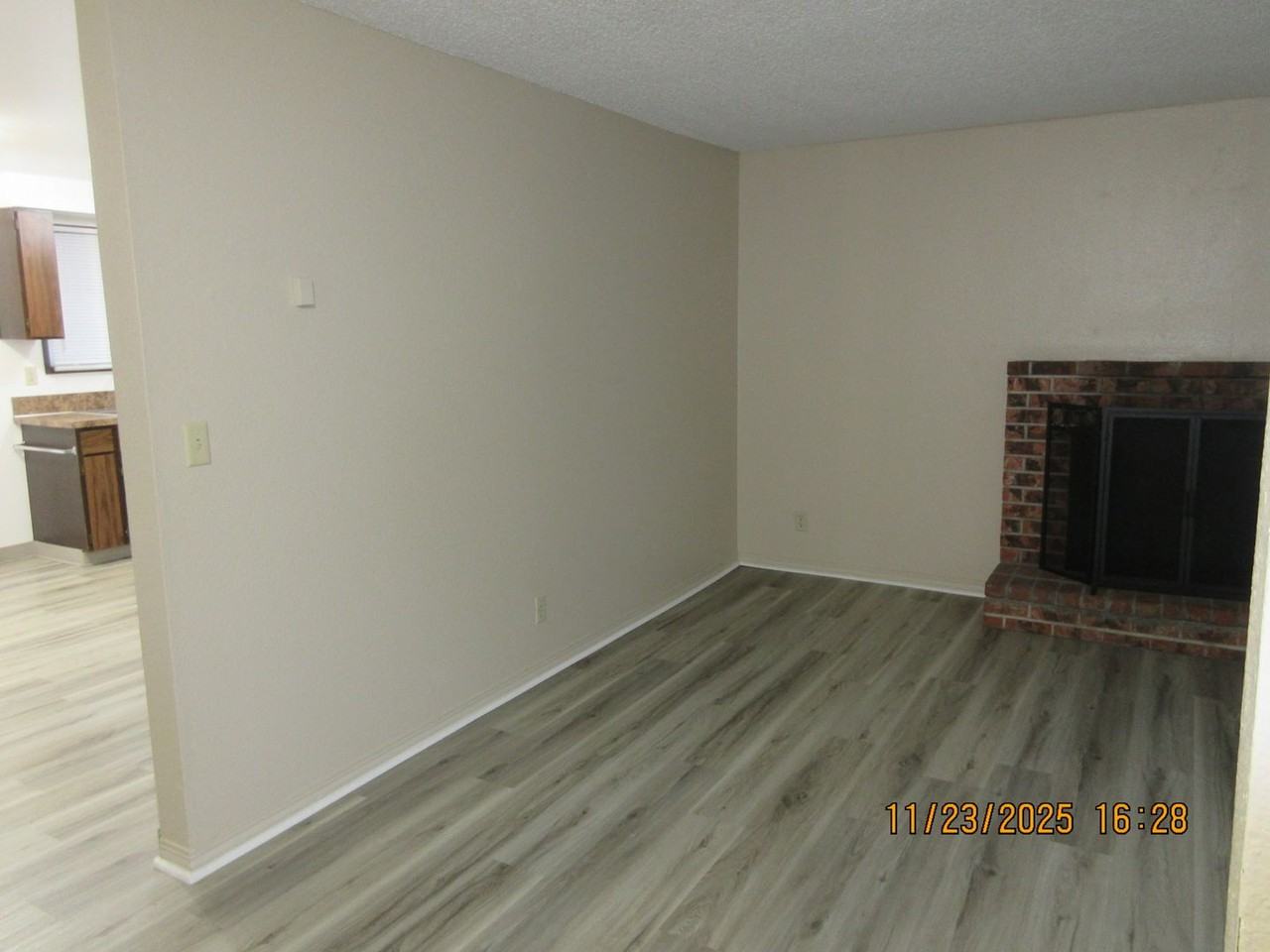 1005 Fairview Ave Se - Photo 3 of 19