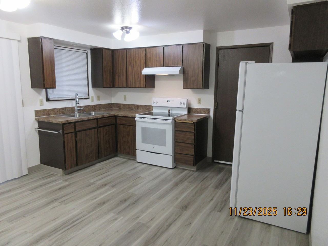 1005 Fairview Ave Se - Photo 5 of 19