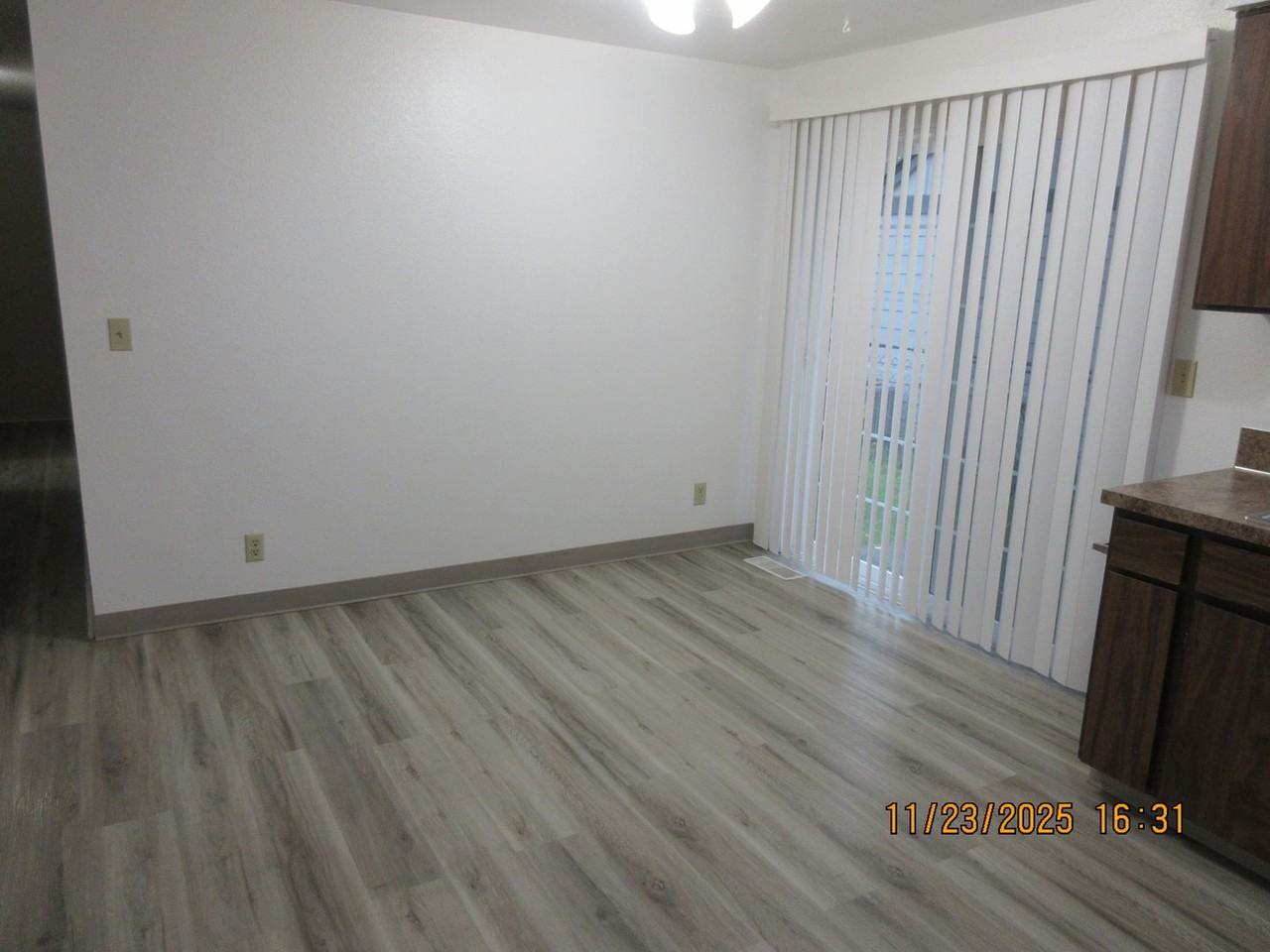 1005 Fairview Ave Se - Photo 6 of 19