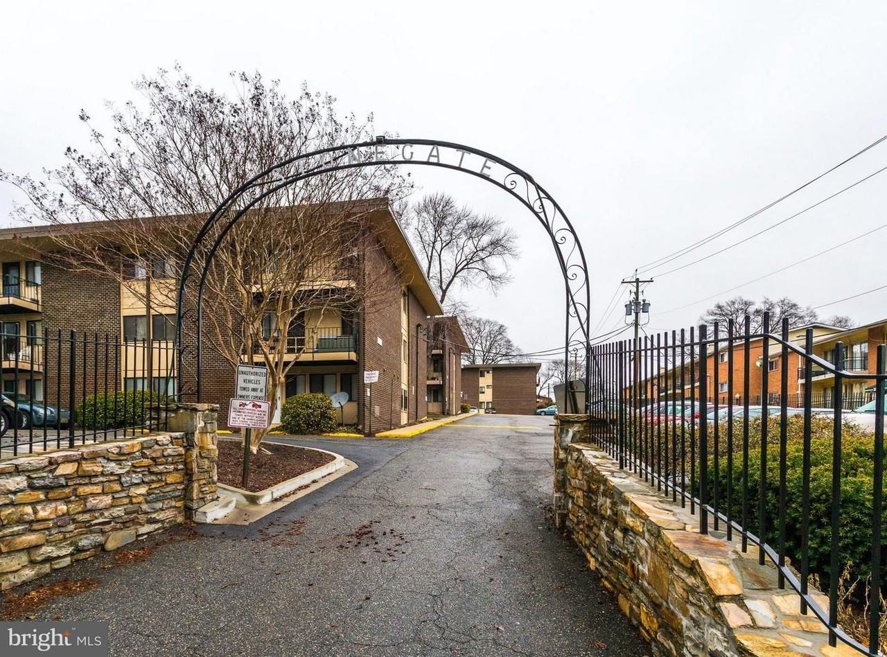 3926 Stone Gate Dr - Photo 3 of 21