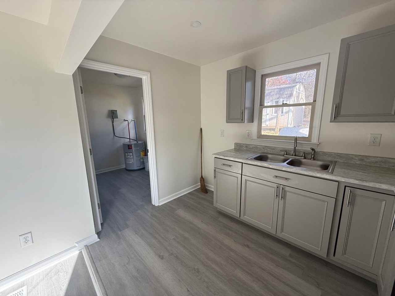 172 Mill St - Photo 3 of 10