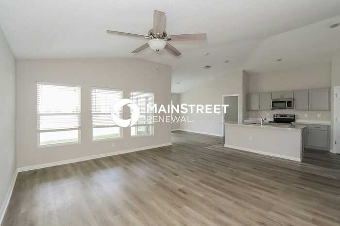 5512 Arlington River Dr - Photo 3 of 15