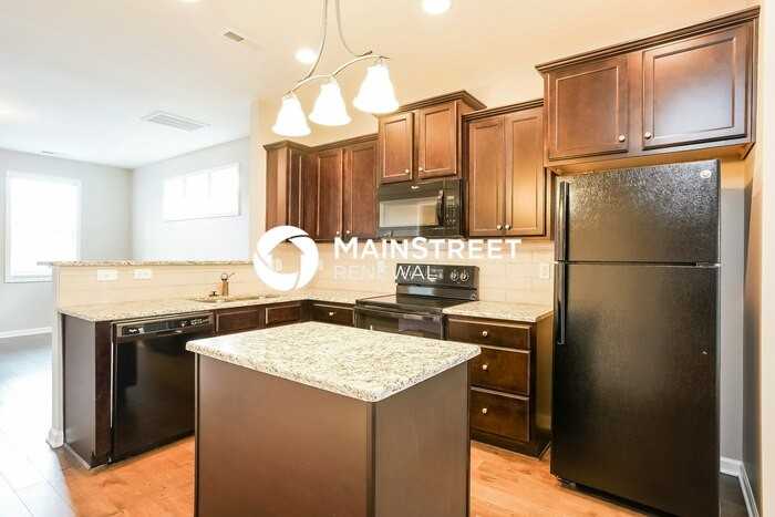 305 Chamberlain Drive - Photo 6 of 17