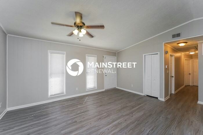 7710 Dominique Dr - Photo 5 of 16