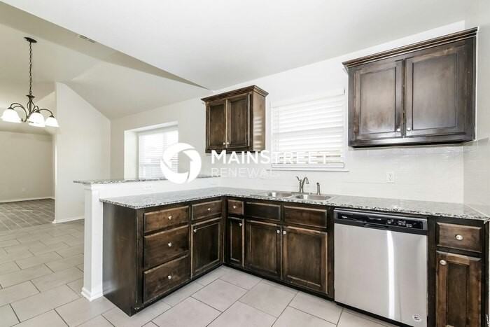 4116 Nw 154th St - Photo 7 of 18