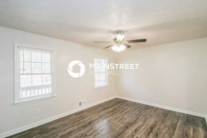 632 Cloudland Dr - Photo 5 of 18