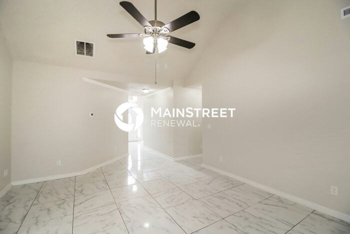 148 Parkside Dr - Photo 5 of 18