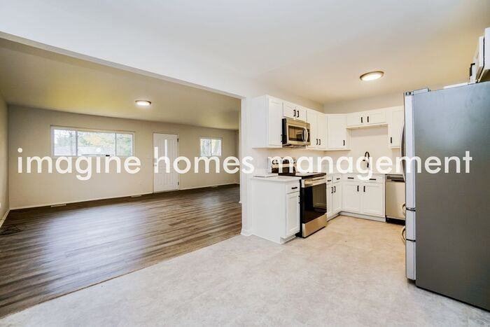 110 Chadborne Ct - Photo 5 of 15