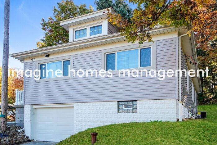 122 Wood Drive - Photo 3 of 14